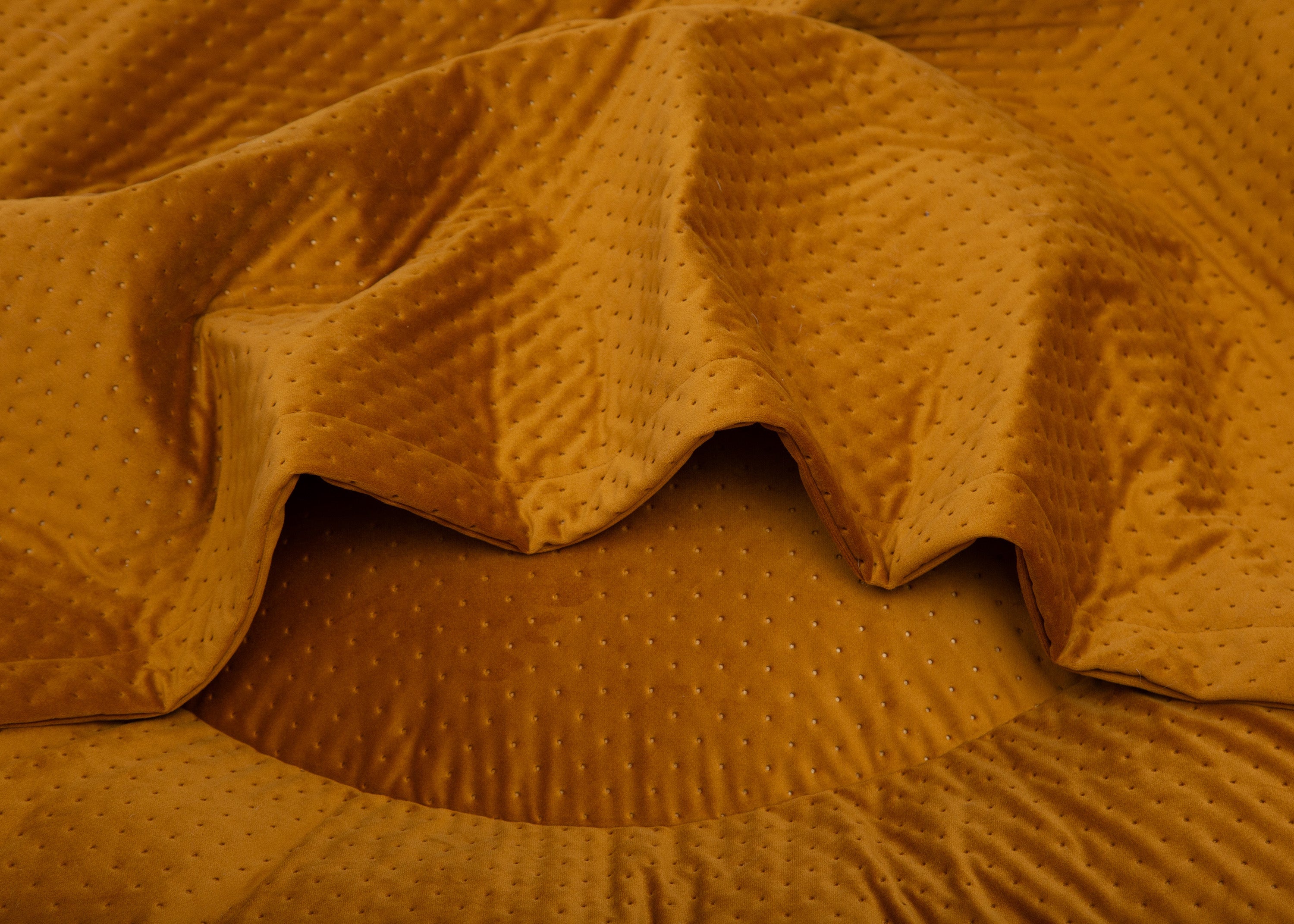 Wau-Bed orthopädisches Hundebett mit Höhle Dot Taupe / Oval / S (80x60cm),Taupe / Oval / M (100x80cm),Taupe / Oval / L (120x100cm),Taupe / Oval / XL (140x120cm),Taupe / Eckig / S (80x60cm),Taupe / Eckig / M (100x80cm),Taupe / Eckig / L (120x100cm),Taupe / Eckig / XL (140x120cm),Dark Grey / Oval / S (80x60cm),Dark Grey / Oval / M (100x80cm),Dark Grey / Oval / L (120x100cm),Dark Grey / Oval / XL (140x120cm),Dark Grey / Eckig / S (80x60cm),Dark Grey / Eckig / M (100x80cm),Dark Grey / Eckig / L (120x100cm),Dark