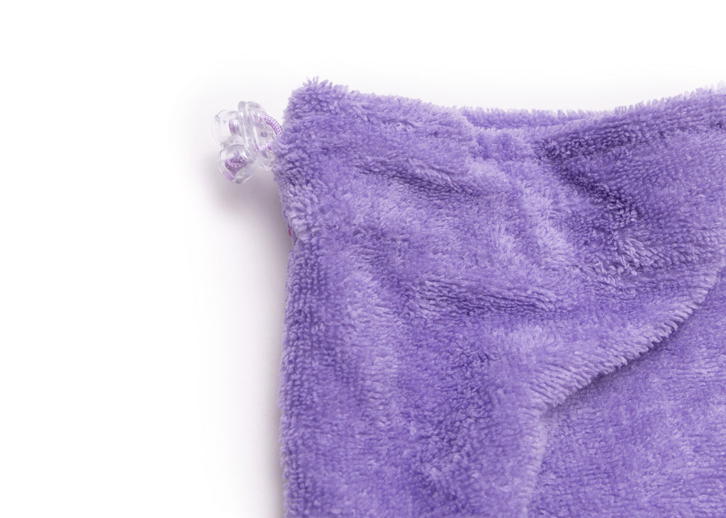 Hundebademantel aus Bambusfaser Lilac Detailansicht Halsteil