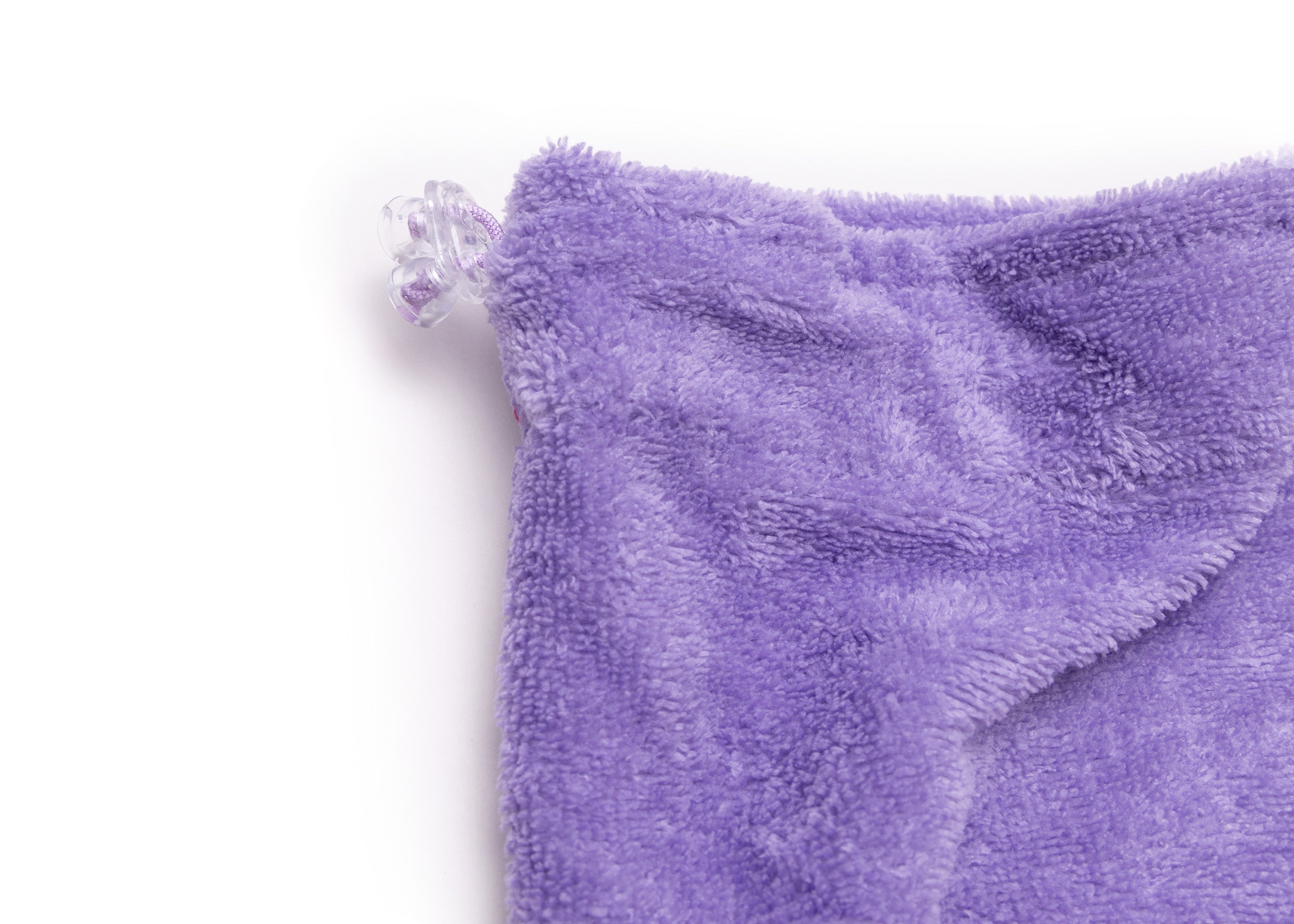 Hundebademantel aus Bambusfaser Lilac Detailansicht Halsteil