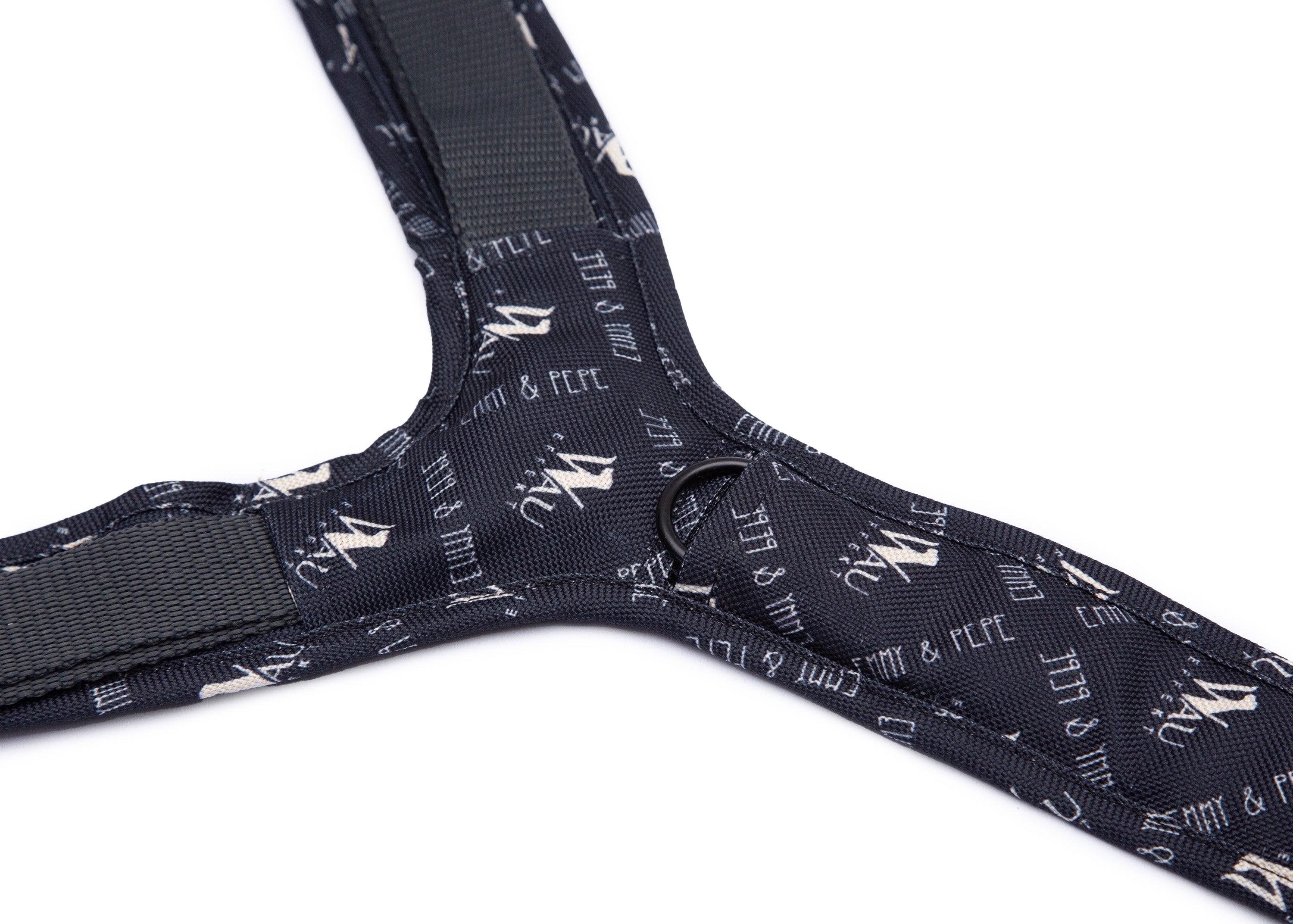 Hundegeschirr "Wau-Effekt" Black Brustring Detailansicht