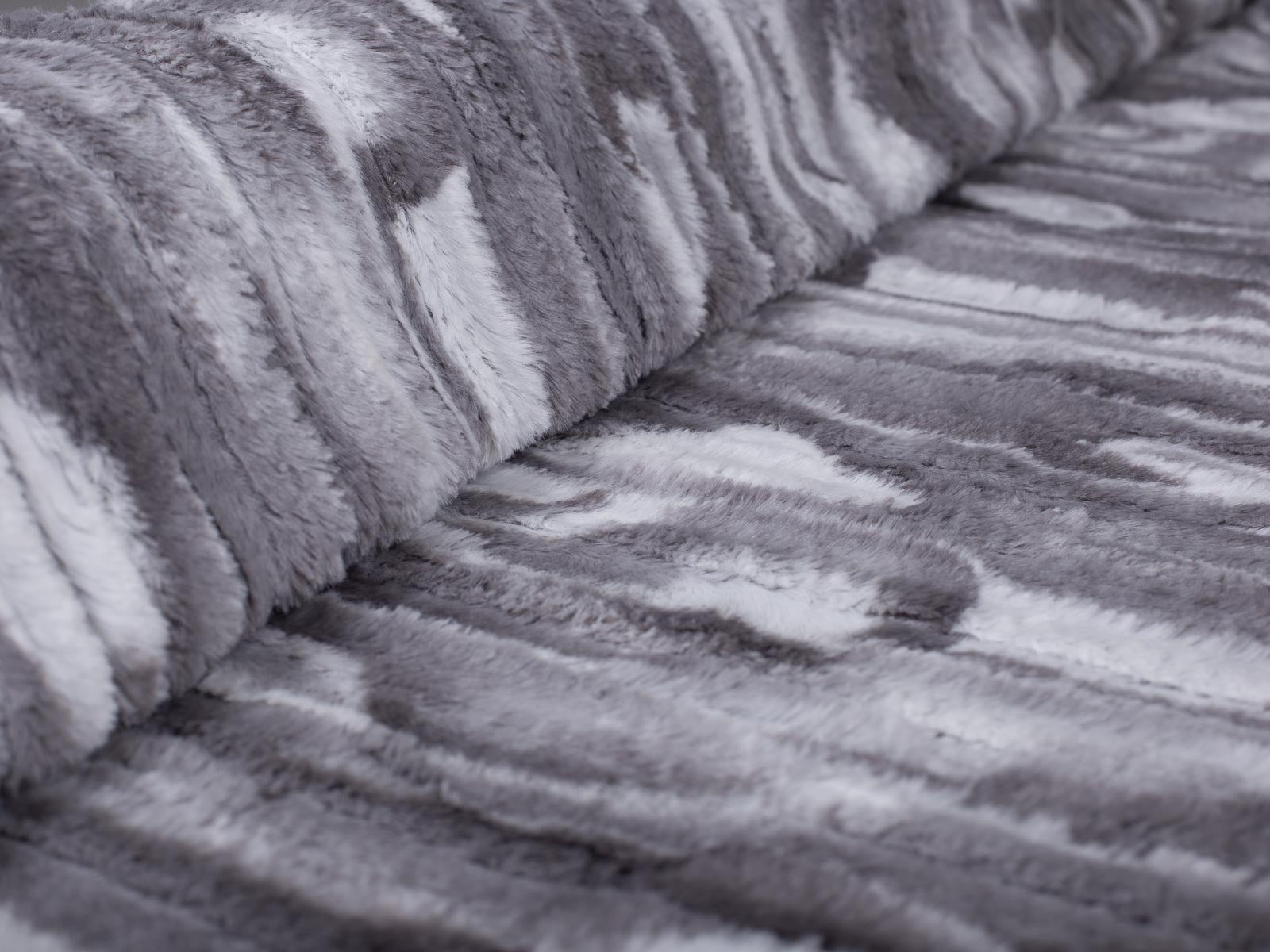 Wau-Bed Chinchilla Eckig M