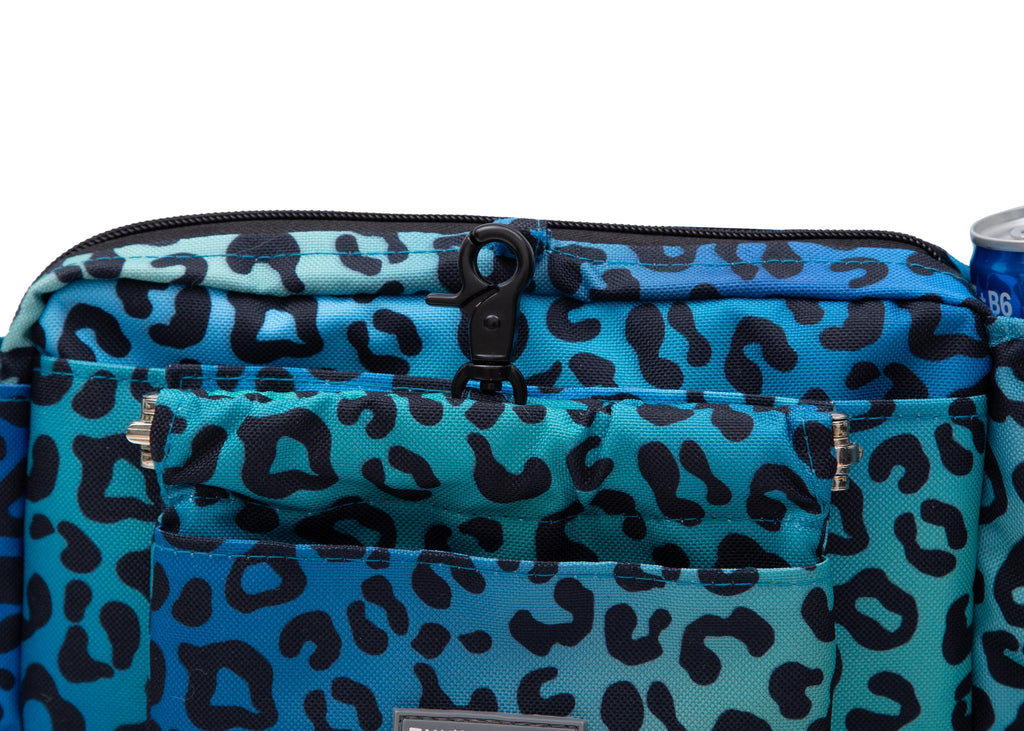 Wau-Pack große Gassitasche, Modell Leo Aqua, blau mit Leomuster, Grutlänge:  S (60-85cm),M (80-110cm),L (100-145cm) - bei jedem Spaziergang alles dabei