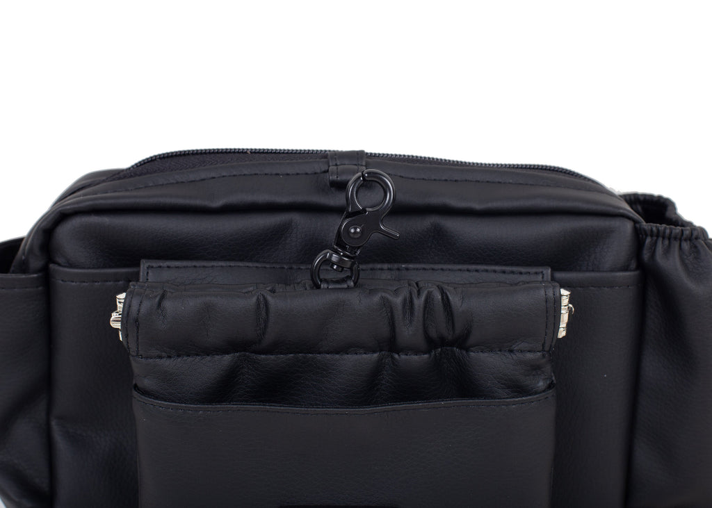 Wau-Pack Kunstleder Hans in Black