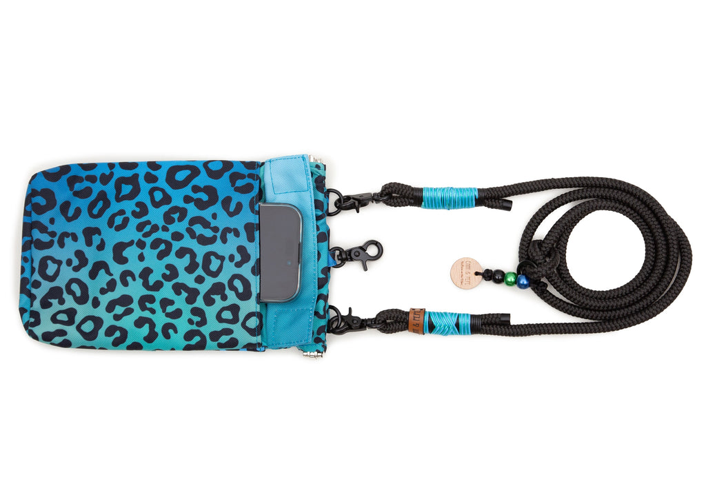 Wau-to-go Gassitasche, Modell  Leo Aqua, blau mit Leomustermit praktischem Umhängegurt und vielen Fächern