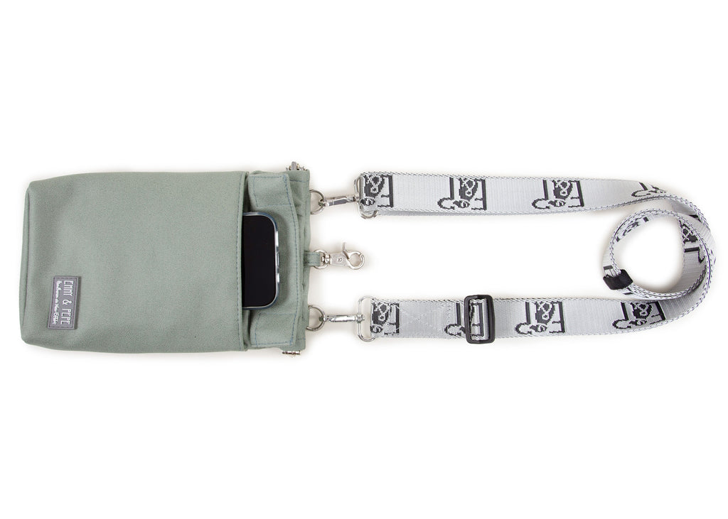 Wau-to-go Gassitasche, Modell  Wildleder Salbei, praktischer Umhängegurt und viele Fächer 