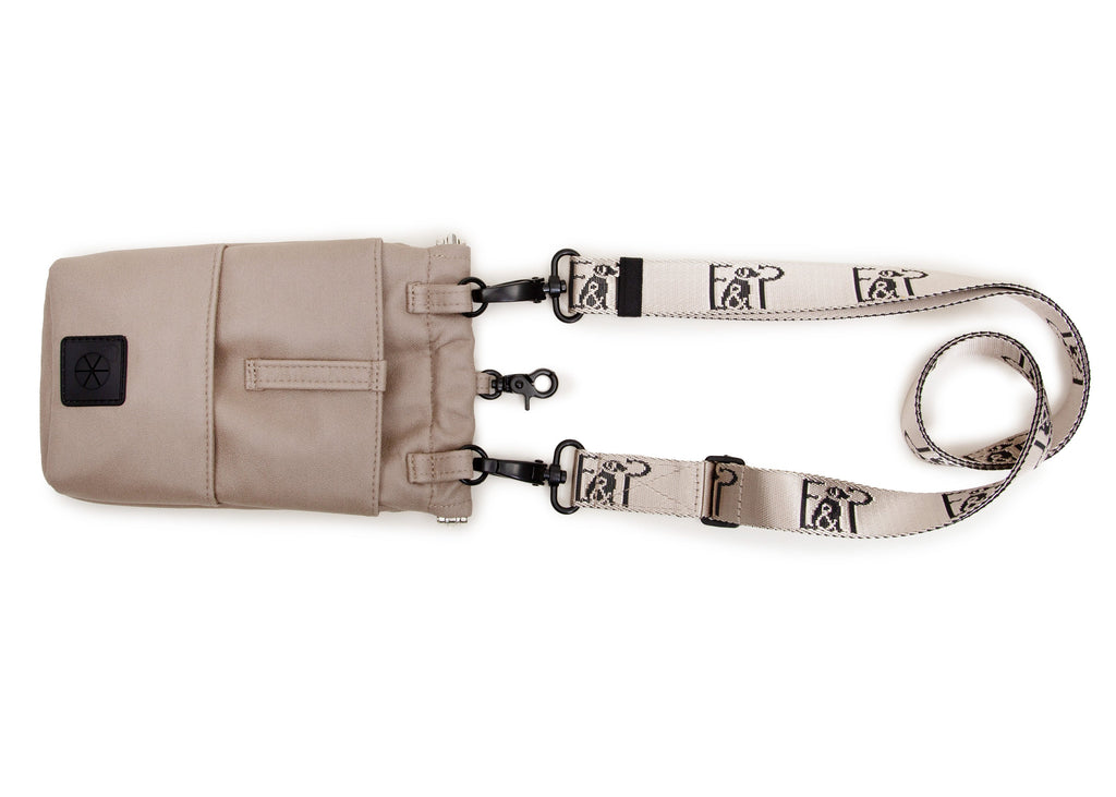 Wau-to-go Gassitasche, Model  Wildleder Taupe,  praktischer Umhängegurt und viele Fächer 