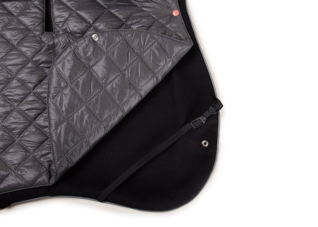 Wau-Coat Rosa, mit herausnehmbaren Innenfutter, ganz einfach mit Hilfe der Druckknöpfe lösbar