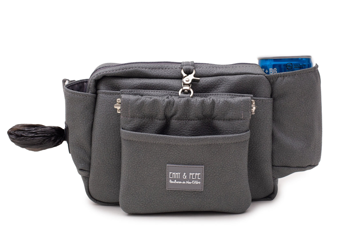 Wau-Pack große Gassitasche, Modell  Kunstleder Dark Grey, Gurtlänge  S (60-85cm),M (80-110cm),L (100-145cm) - bei jedem Spaziergang alles dabei