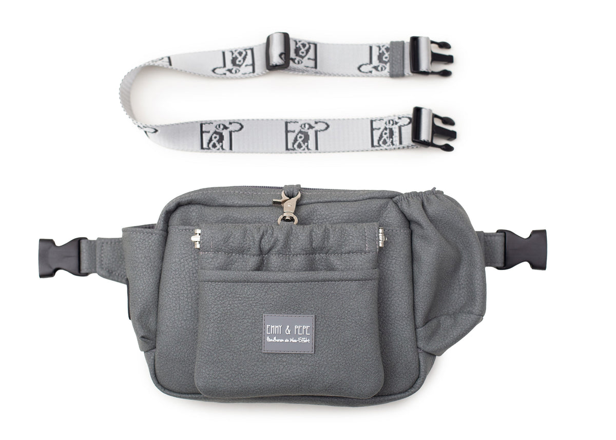 Wau-Pack große Gassitasche, Modell Kunstleder Dark Grey, dunkelgrau - mit vielen Fächern für jeden Spaziergang - mit verschiedenen Gurtlängen