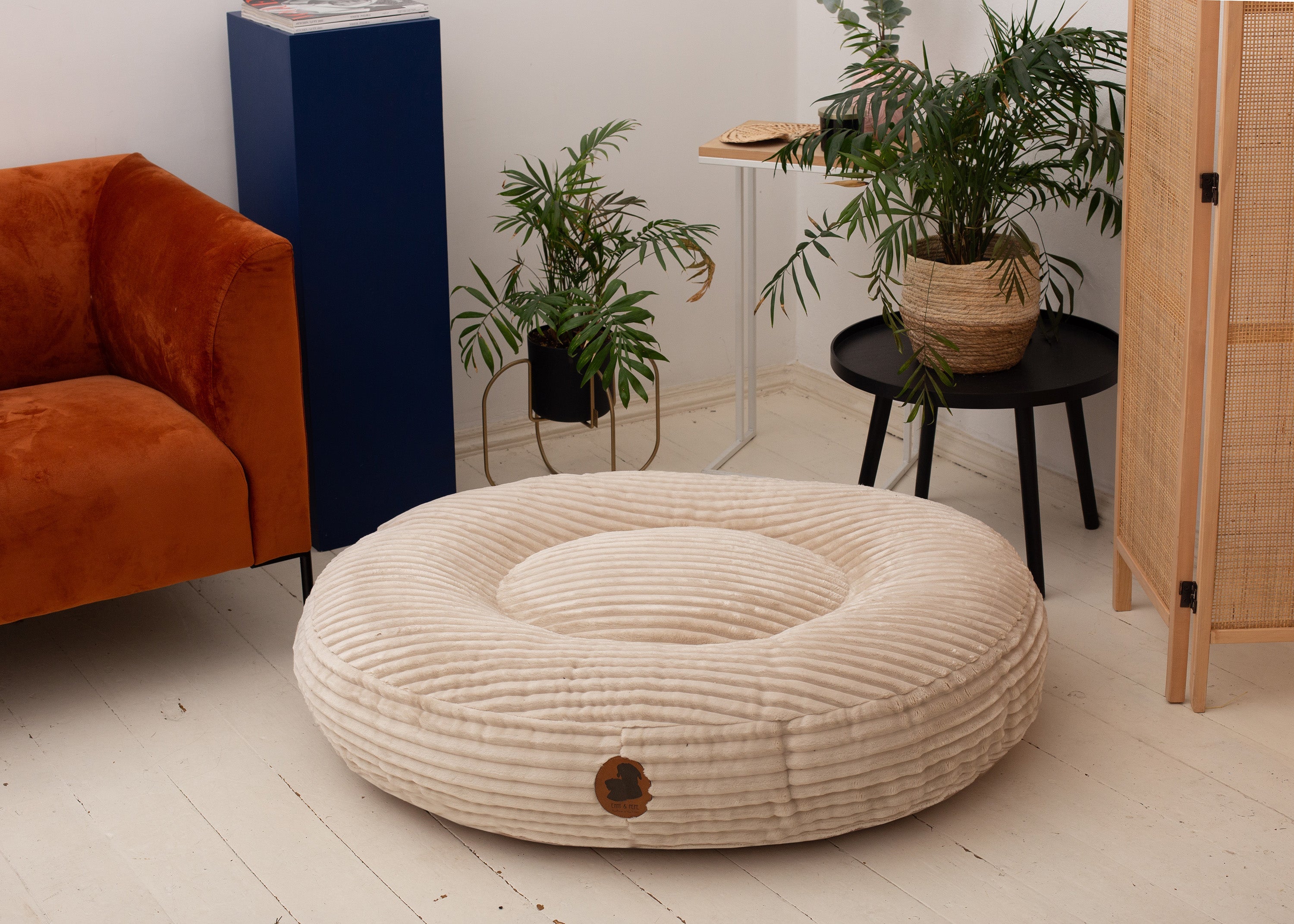 Wau-Bed orthopädisches Hundebett Kuschelcord Creme / Oval / S (80x60cm),Creme / Oval / M (100x80cm),Creme / Oval / L (120x100cm),Creme / Oval / XL (140x120cm),Creme / Eckig / S (80x60cm),Creme / Eckig / M (100x80cm),Creme / Eckig / L (120x100cm),Creme / Eckig / XL (140x120cm),Light Grey / Oval / S (80x60cm),Light Grey / Oval / M (100x80cm),Light Grey / Oval / L (120x100cm),Light Grey / Oval / XL (140x120cm),Light Grey / Eckig / S (80x60cm),Light Grey / Eckig / M (100x80cm),Light Grey / Eckig / L (120x100cm)