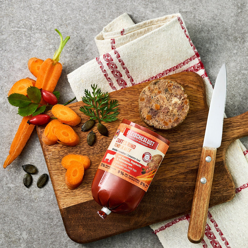 Fleischeslust Zartes Rind (+Karotte, Hagebutte & Kürbiskernen)